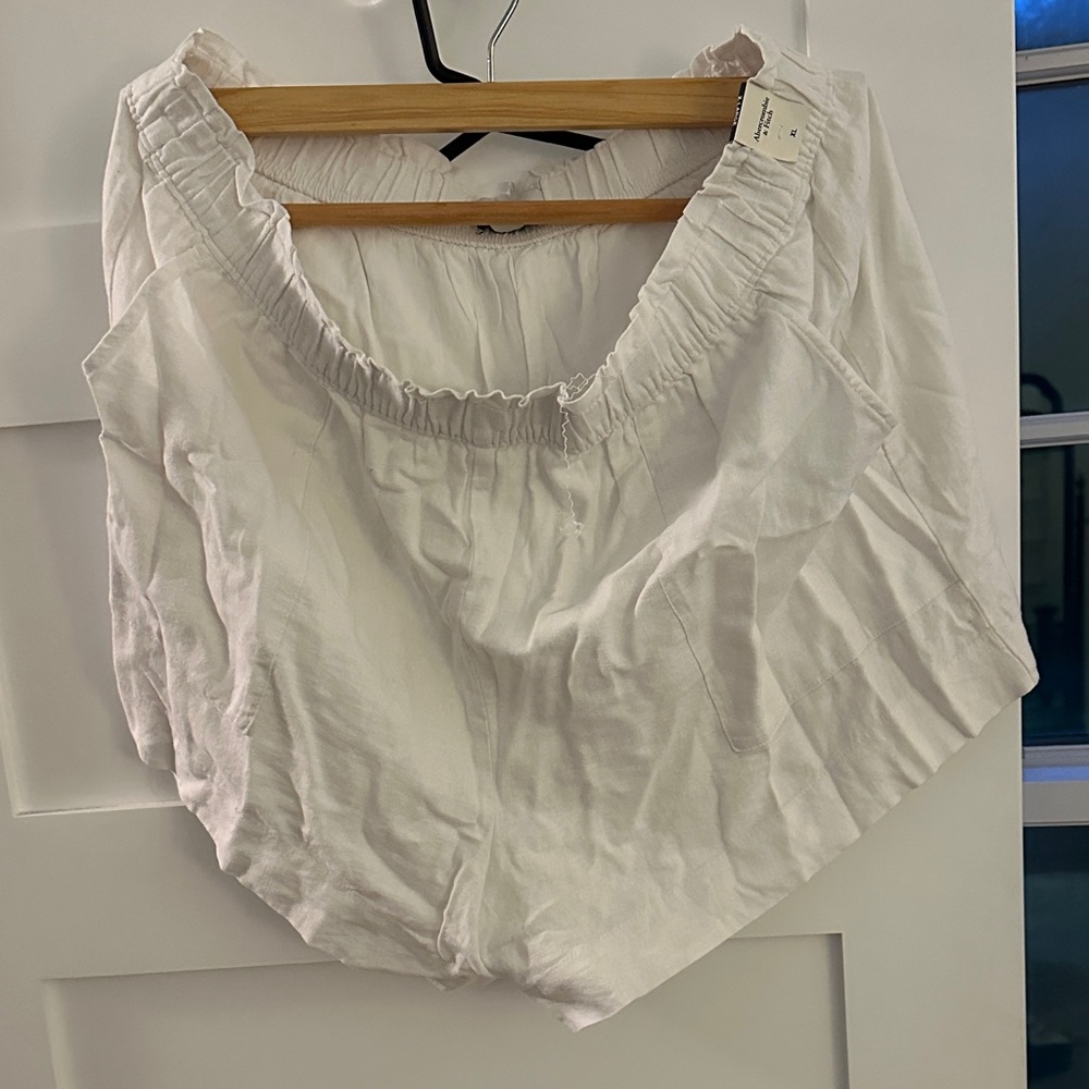 Abercrombie & Fitch White Women's Blouse